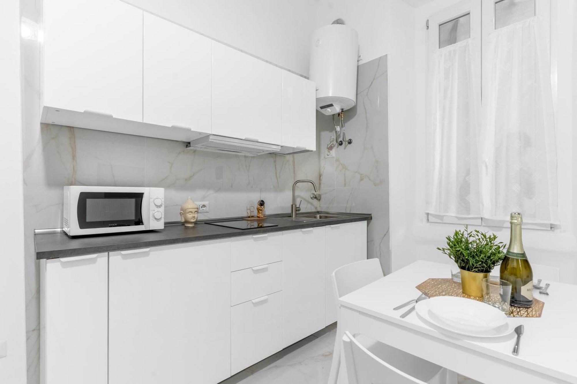 Arq16 - Duomo-loreto - - Modern Appartement